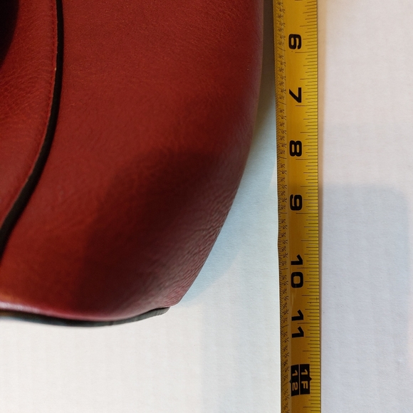 🔴Buy 2 - Get 1 -- K.Carroll Accessories Vegan Leather Zipped Tote - Picture 10 of 12